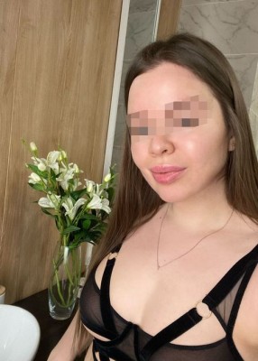 Проститутка Леона